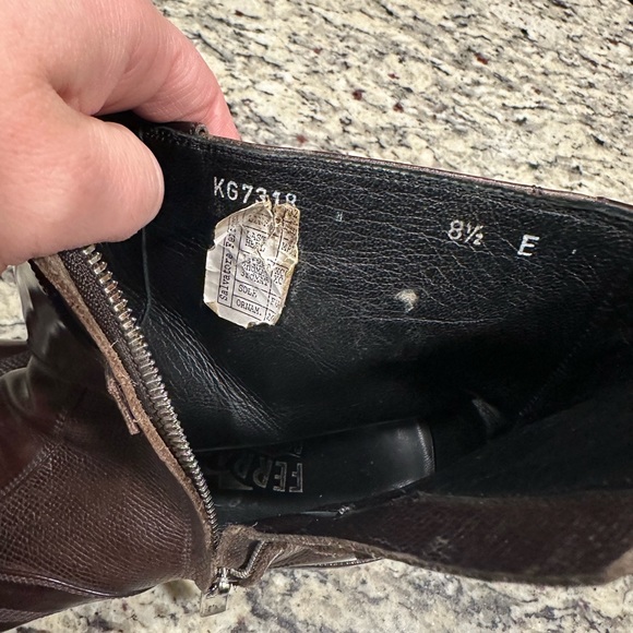 Salvatore Ferragamo Chelsea Boots Size 8.5 Brown - Picture 8 of 9